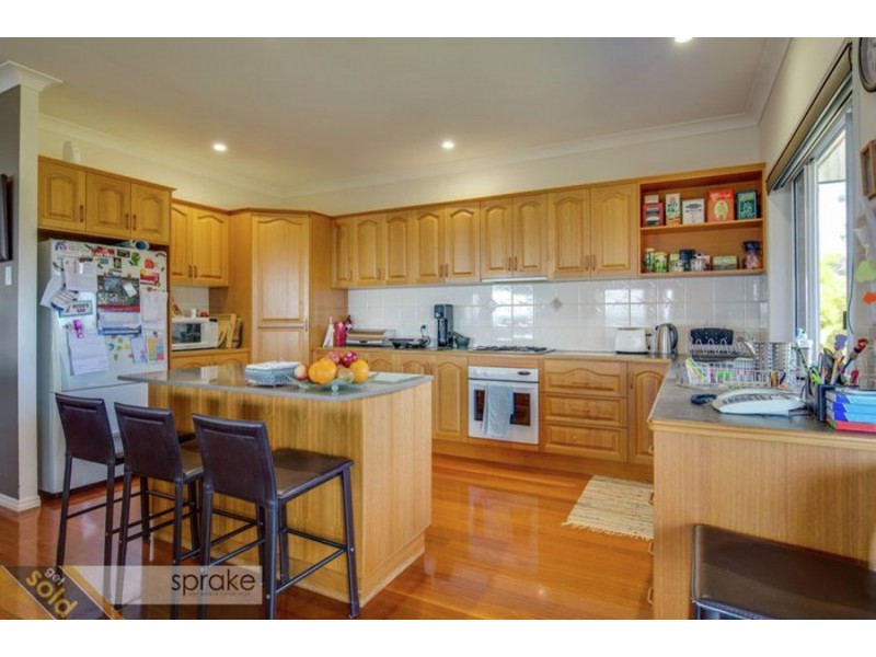 25 Francis Avenue, Booral QLD 4655