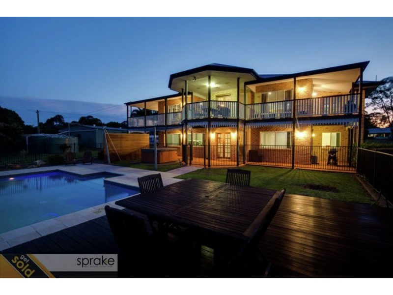 25 Francis Avenue, Booral QLD 4655