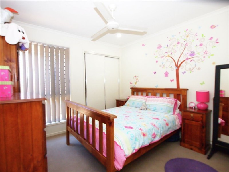 11 Picadilly Circuit, Urraween QLD 4655