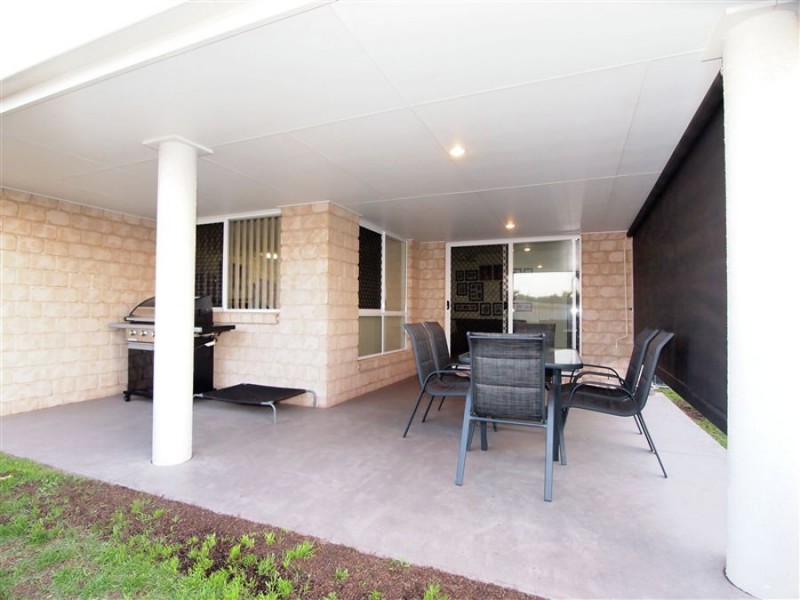 11 Picadilly Circuit, Urraween QLD 4655