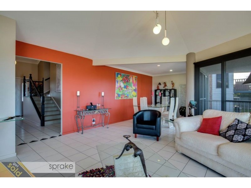 18 Talasea Drive, Kawungan QLD 4655