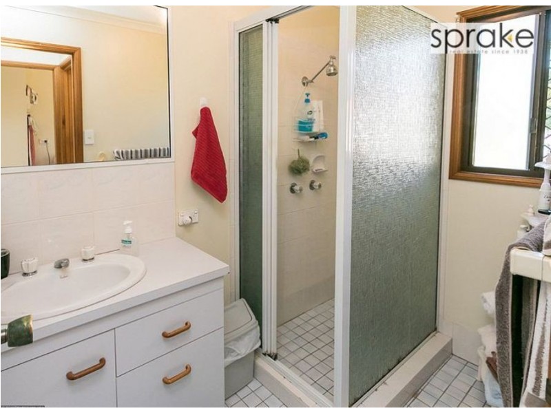 3 Sandalan Way, Urangan QLD 4655