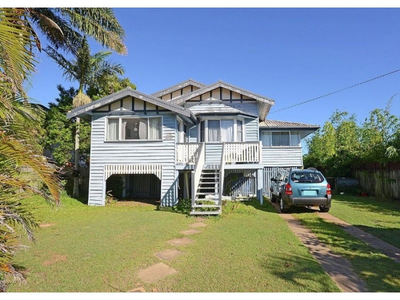 27 Beach Road, Pialba QLD 4655
