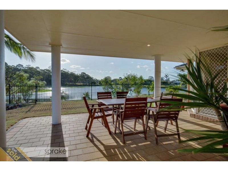 24 Banks Court, Torquay QLD 4655