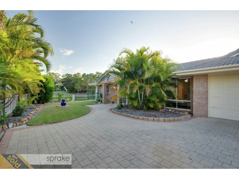 24 Banks Court, Torquay QLD 4655