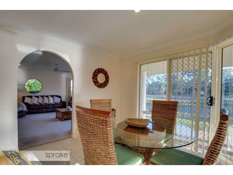 24 Banks Court, Torquay QLD 4655