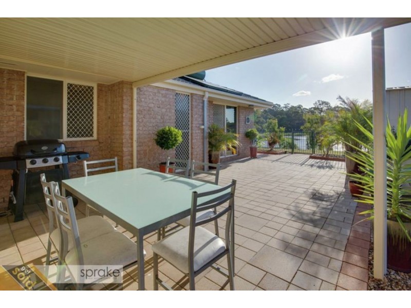 24 Banks Court, Torquay QLD 4655