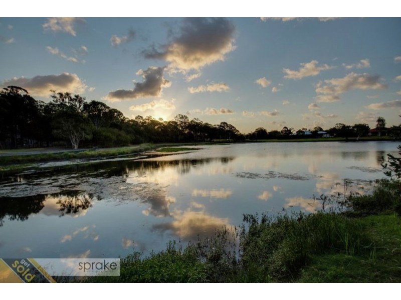 24 Banks Court, Torquay QLD 4655