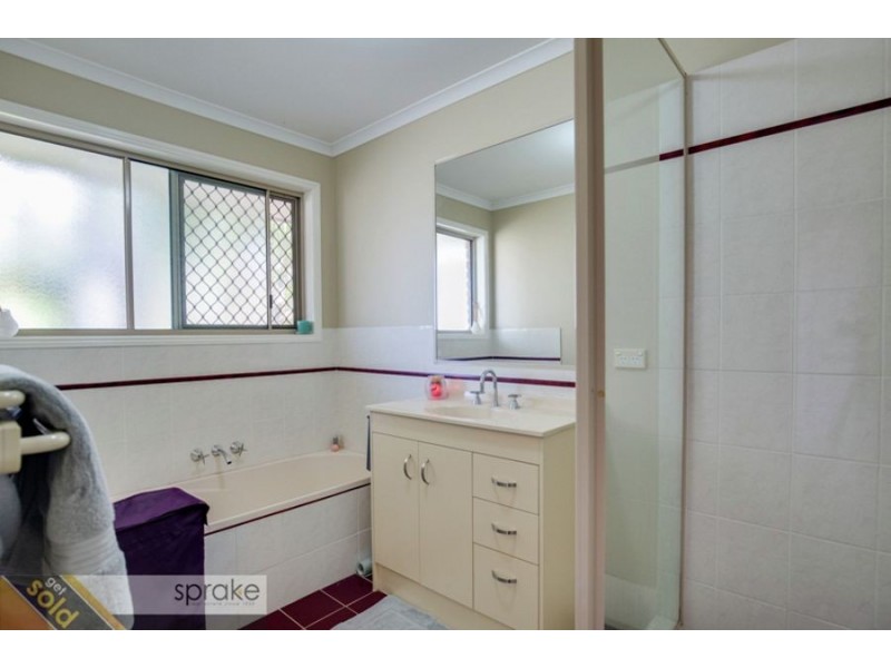 1 Alma Court, Urangan QLD 4655