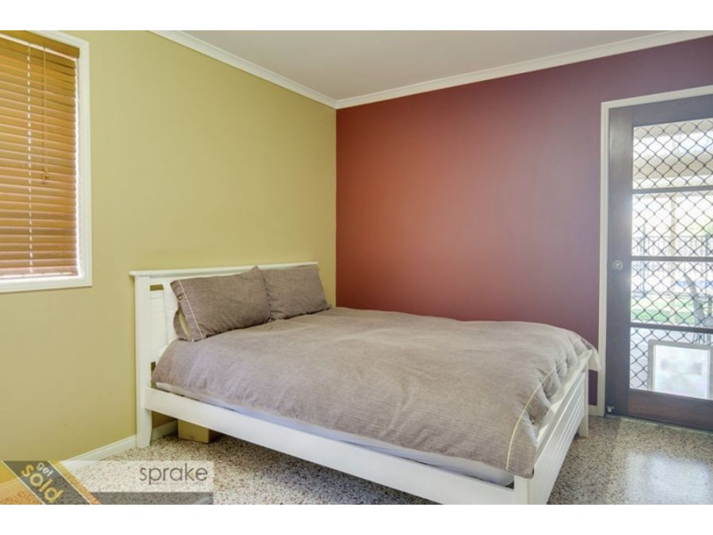 1 Alma Court, Urangan QLD 4655