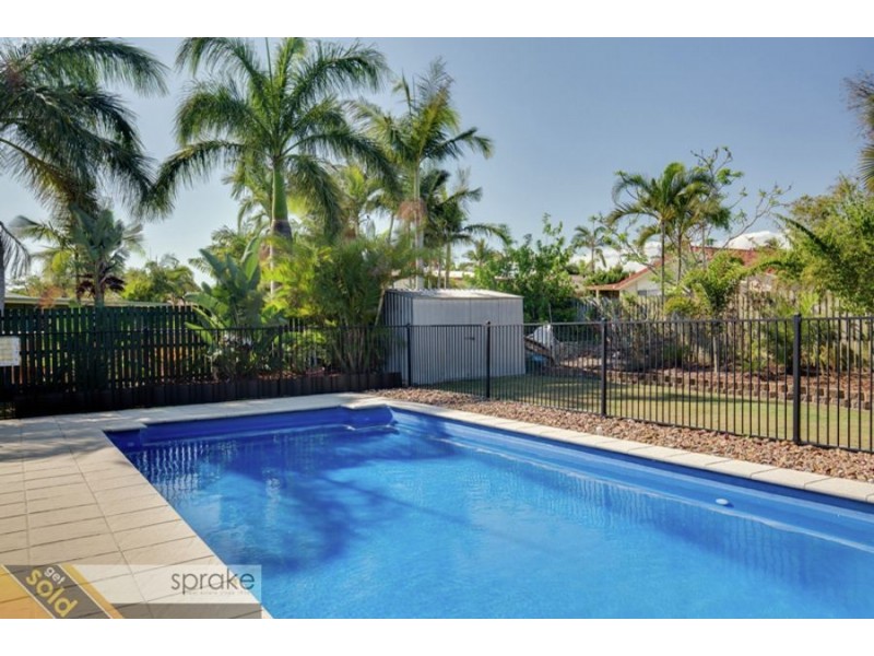 1 Alma Court, Urangan QLD 4655