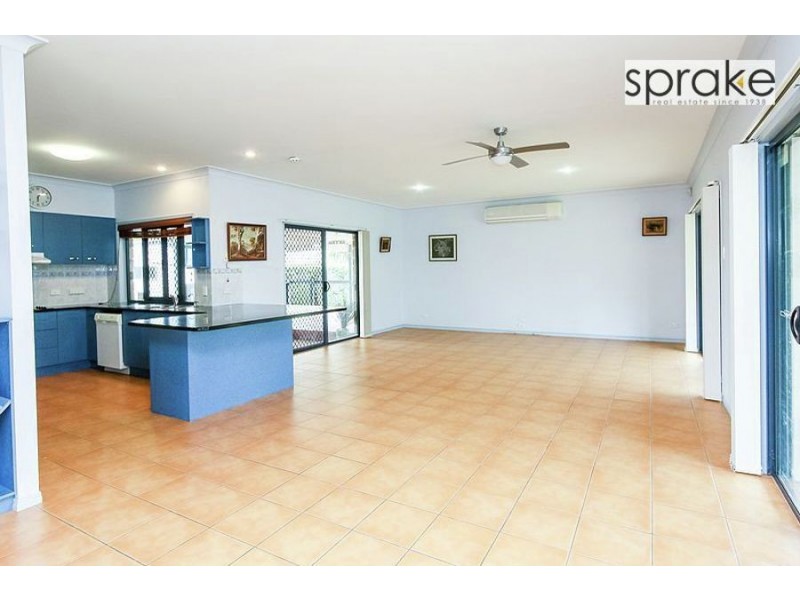 217 Esplanade, Pialba QLD 4655