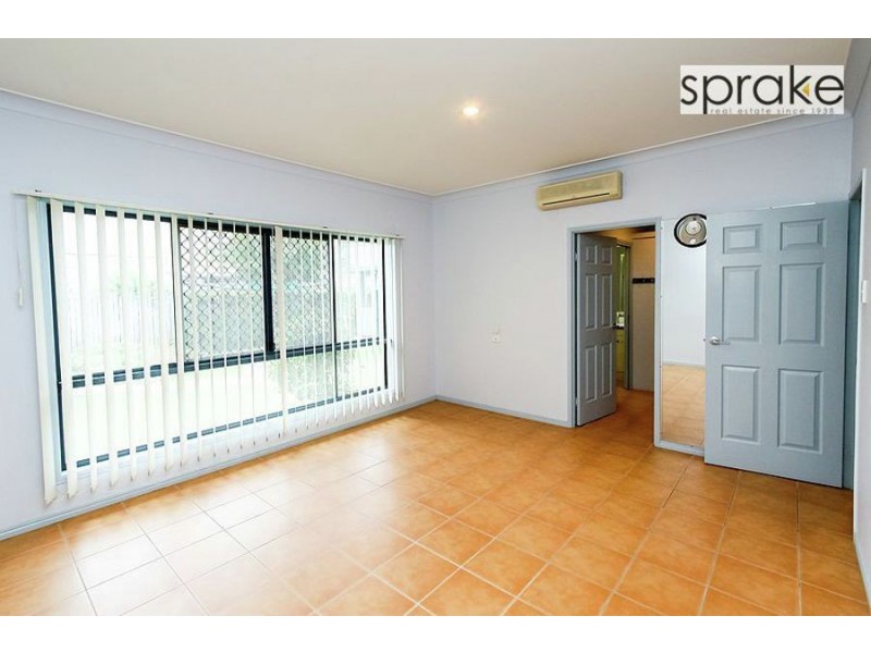 217 Esplanade, Pialba QLD 4655