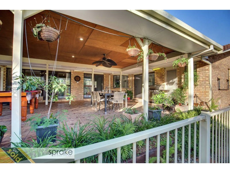 95 Garden Drive, Urangan QLD 4655