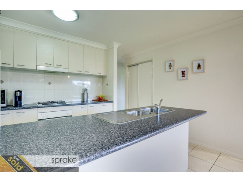 32 Beacon Road, Booral QLD 4655