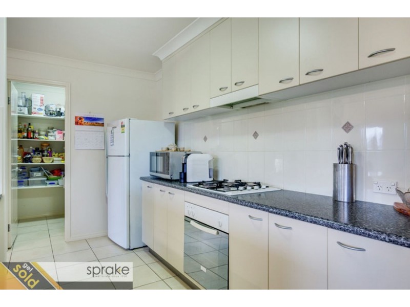32 Beacon Road, Booral QLD 4655