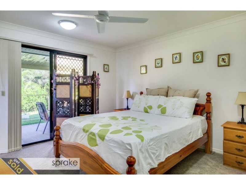 32 Beacon Road, Booral QLD 4655