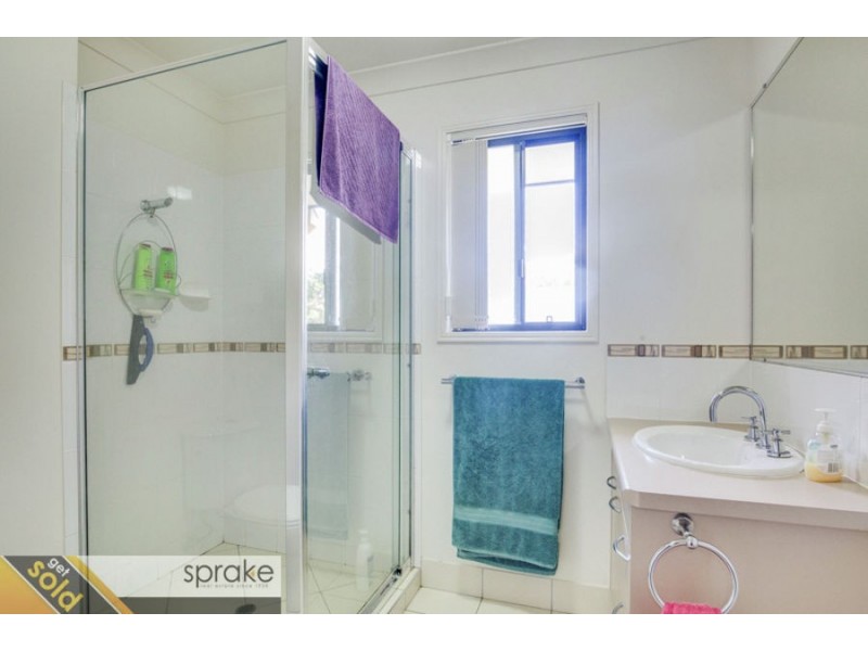 32 Beacon Road, Booral QLD 4655