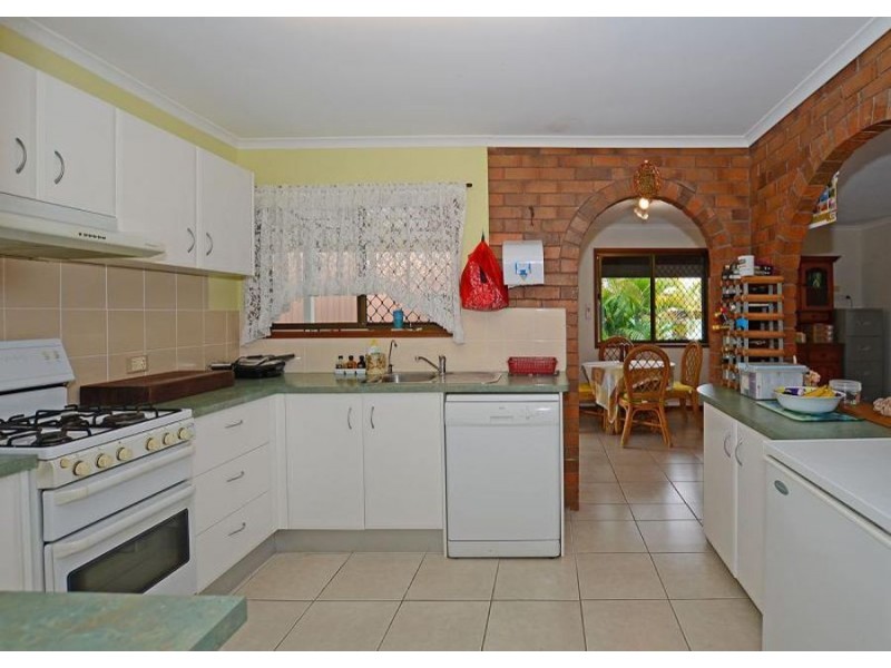 48 Hunter Street, Pialba QLD 4655