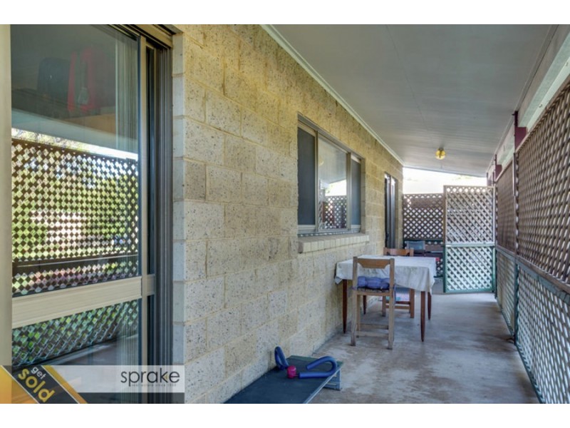 19 William Street, Urangan QLD 4655