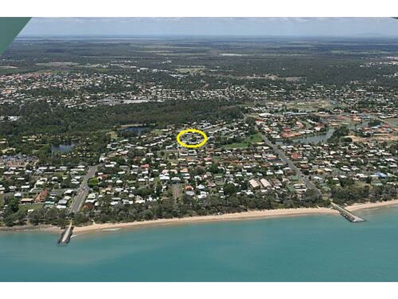 19 William Street, Urangan QLD 4655