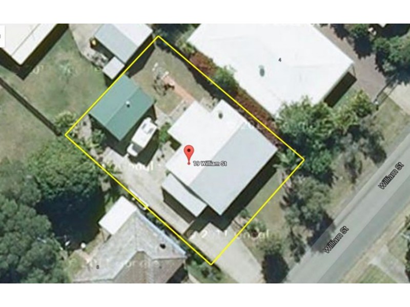 19 William Street, Urangan QLD 4655