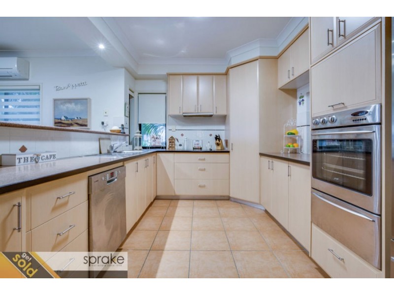 17 Christensen Street, Urraween QLD 4655