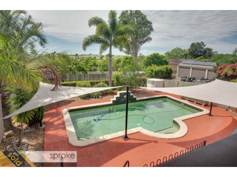 17 Christensen Street, Urraween QLD 4655