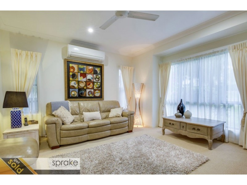17 Christensen Street, Urraween QLD 4655
