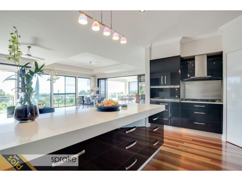 5 Swissalp Drive, Urraween QLD 4655