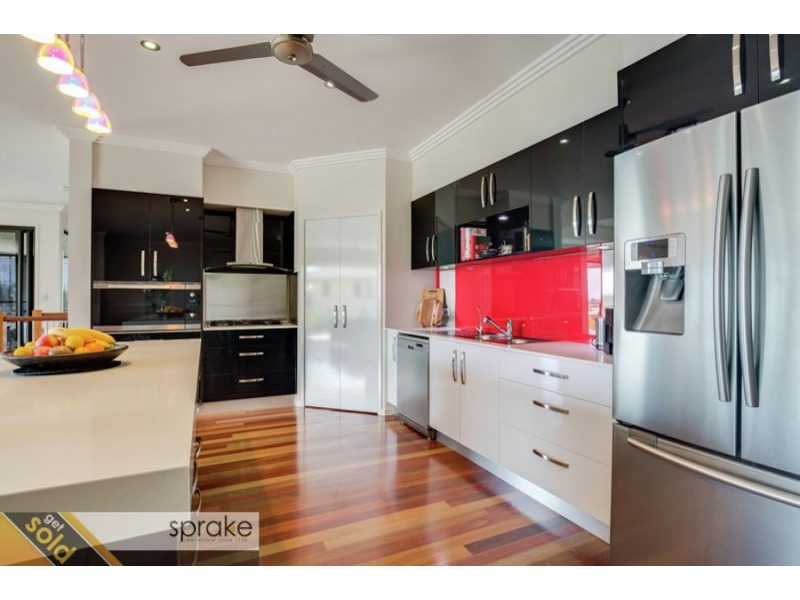 5 Swissalp Drive, Urraween QLD 4655