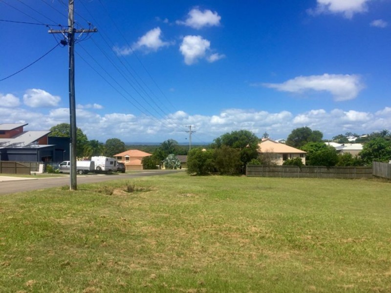 2 Fraser Outlook Court, Kawungan QLD 4655