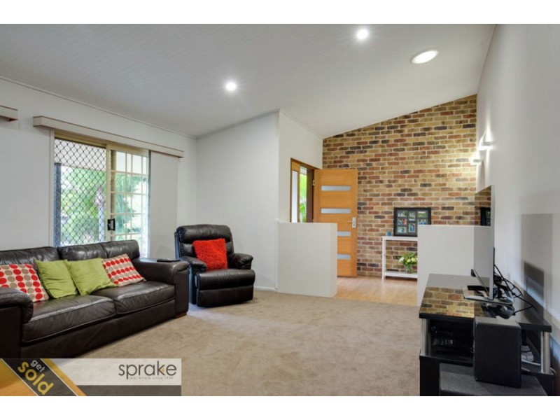 15 Windemere Road, Wondunna QLD 4655