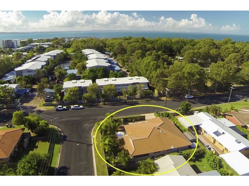61 Pulgul Street, Urangan QLD 4655