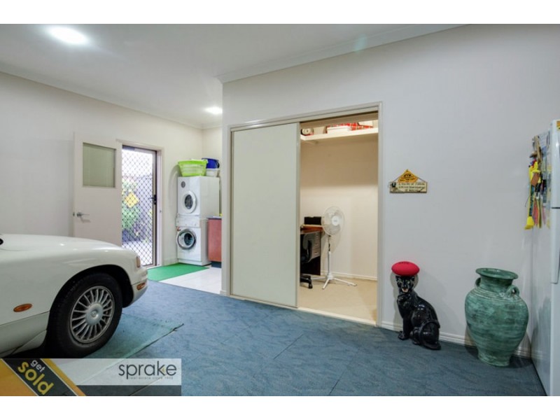 61 Pulgul Street, Urangan QLD 4655