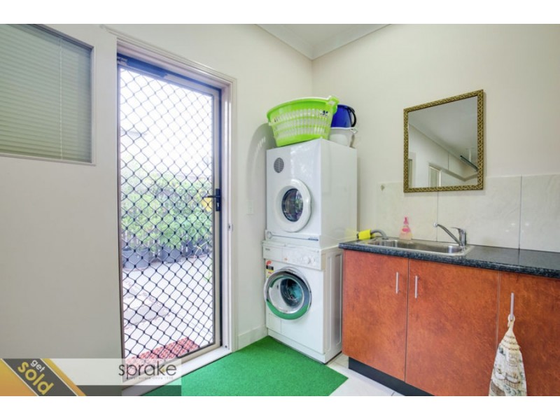 61 Pulgul Street, Urangan QLD 4655