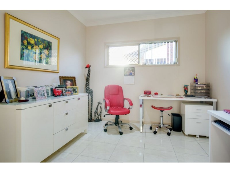 61 Pulgul Street, Urangan QLD 4655