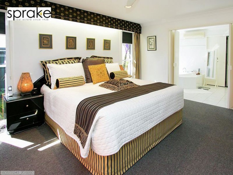 11 Oceanview Street, Point Vernon QLD 4655