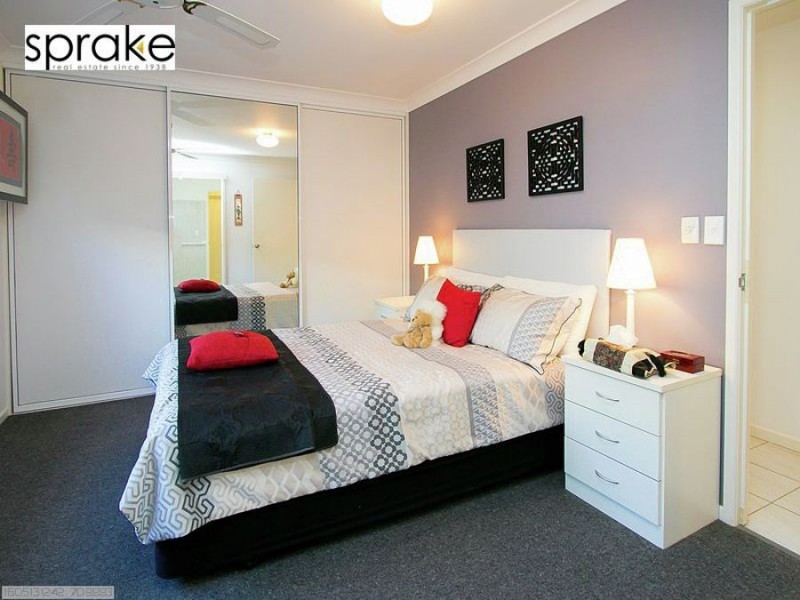 11 Oceanview Street, Point Vernon QLD 4655