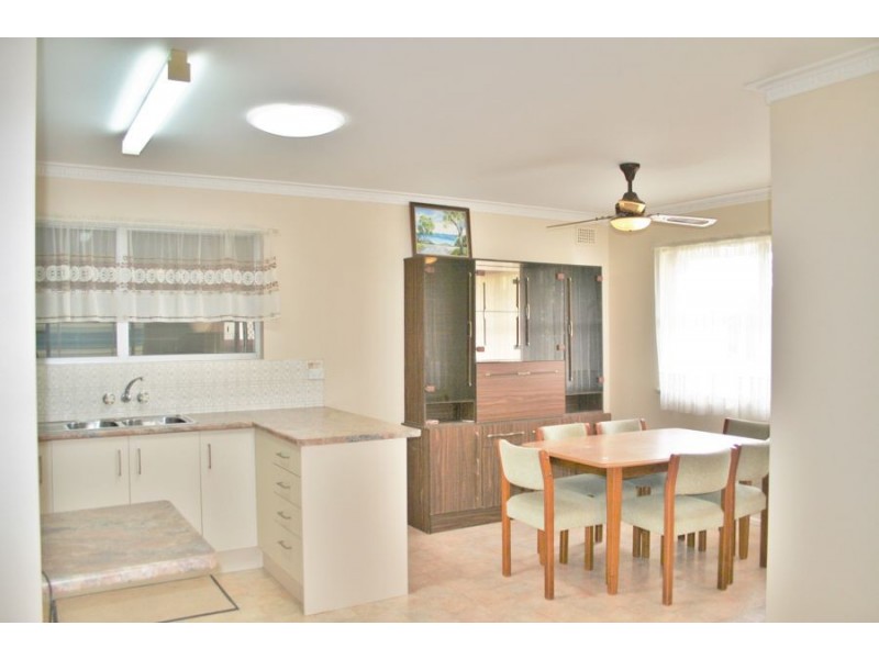 4 Corser Street, Point Vernon QLD 4655
