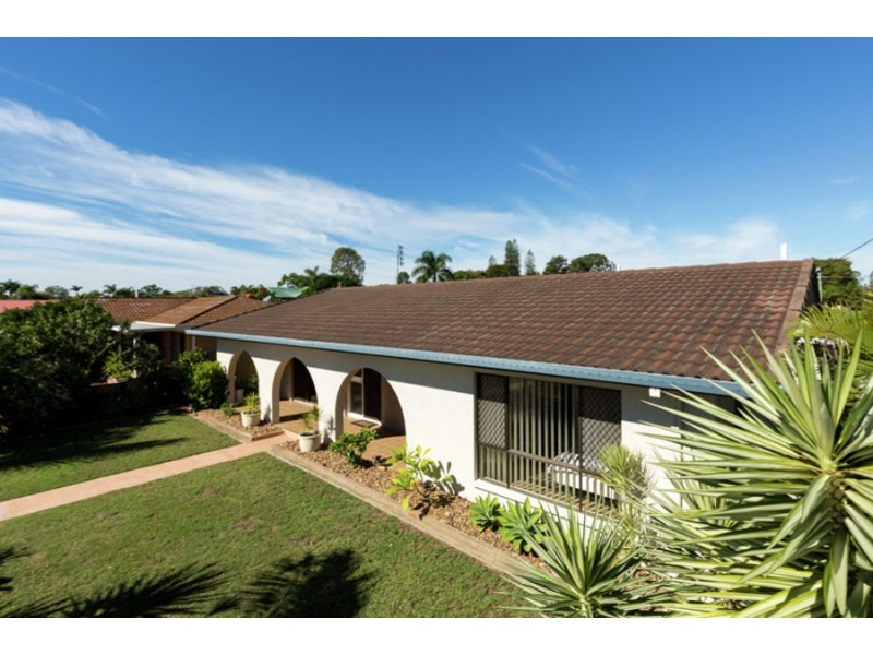 36 South Street, Urangan QLD 4655