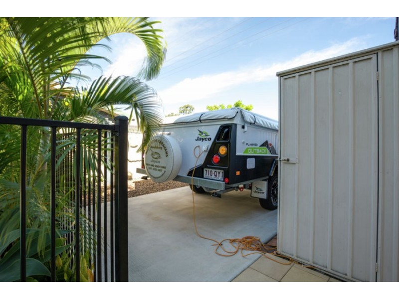 36 South Street, Urangan QLD 4655