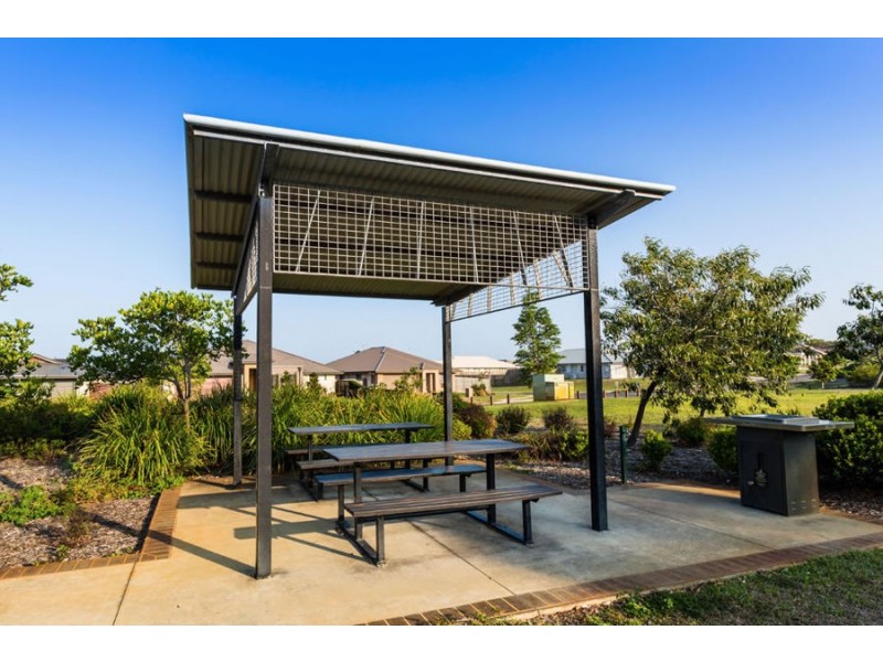 30 Parklands Boulevard, Wondunna QLD 4655