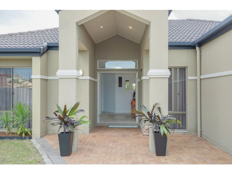 34 Sandalwood Drive, Wondunna QLD 4655