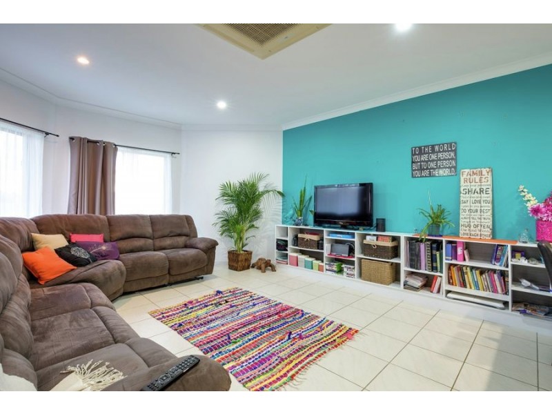 34 Sandalwood Drive, Wondunna QLD 4655