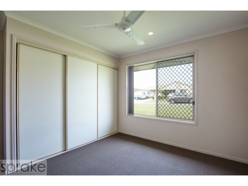 15 Crystal Court, Urangan QLD 4655