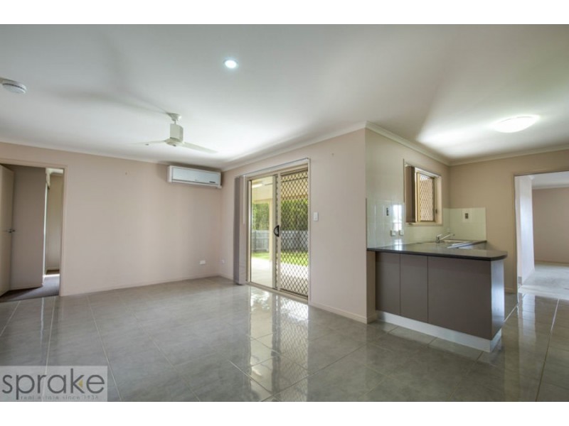 15 Crystal Court, Urangan QLD 4655