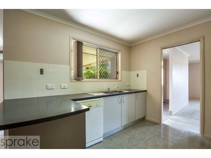 15 Crystal Court, Urangan QLD 4655