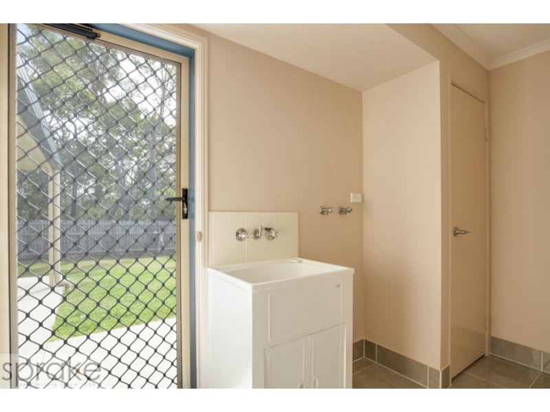 15 Crystal Court, Urangan QLD 4655
