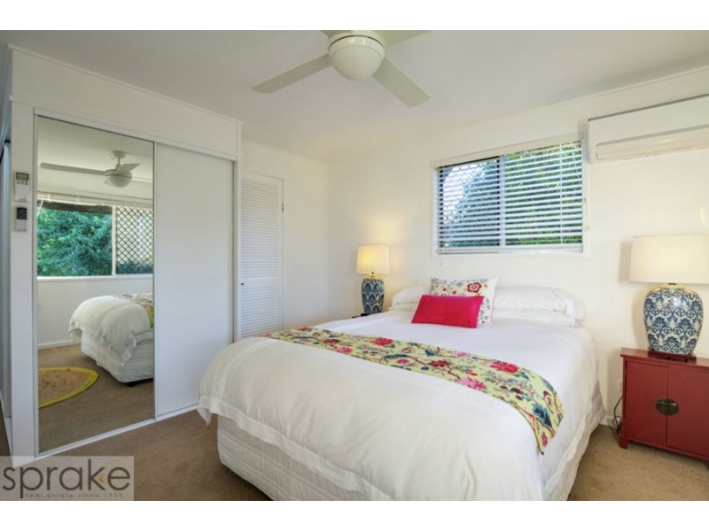 6 Moonbi Street, Scarness QLD 4655
